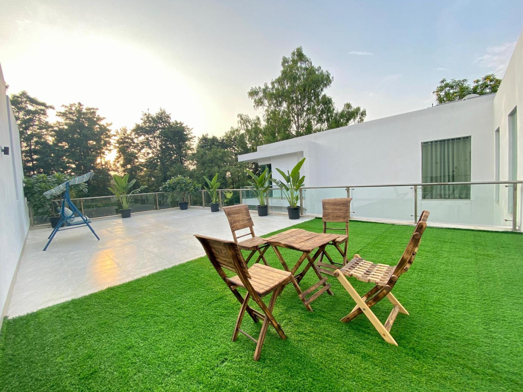 Karma Lakelands, Gurugram Gurgaon Ngoại thất bức ảnh